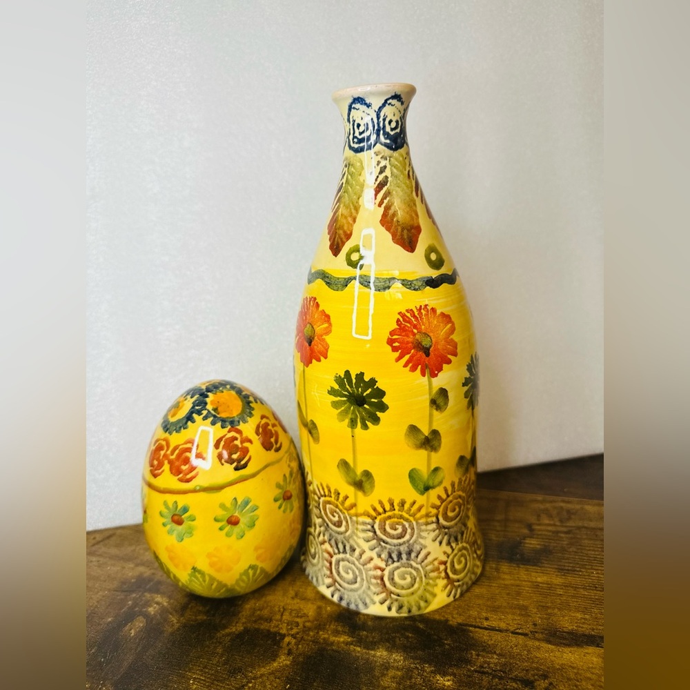 Hand-Painted Italian Ceramic Vase and Egg Set - Vibrant Floral Design